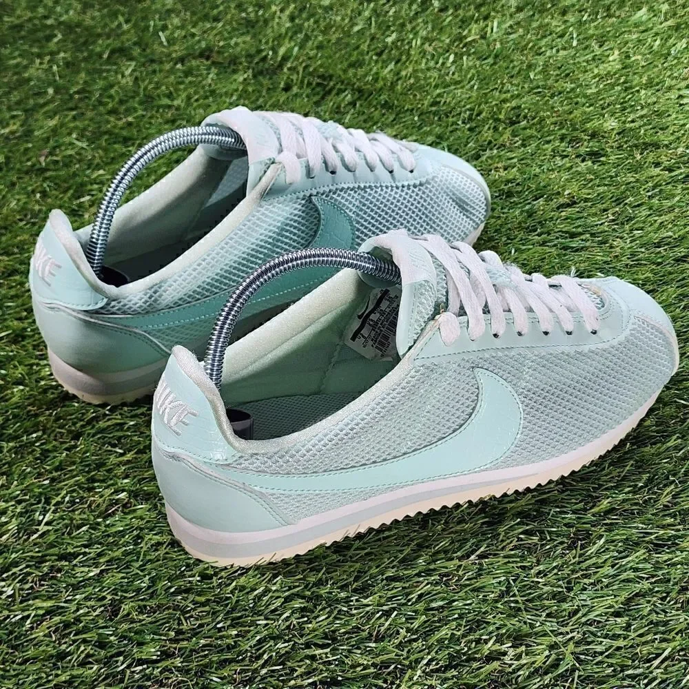 NIKE CORTEZ - Womens Shoes - SIZE 8